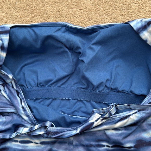 L.L. Bean Square Neck Cut Out Back Ocean Blue One Piece Swimsuit Size 16 - Picture 7 of 8